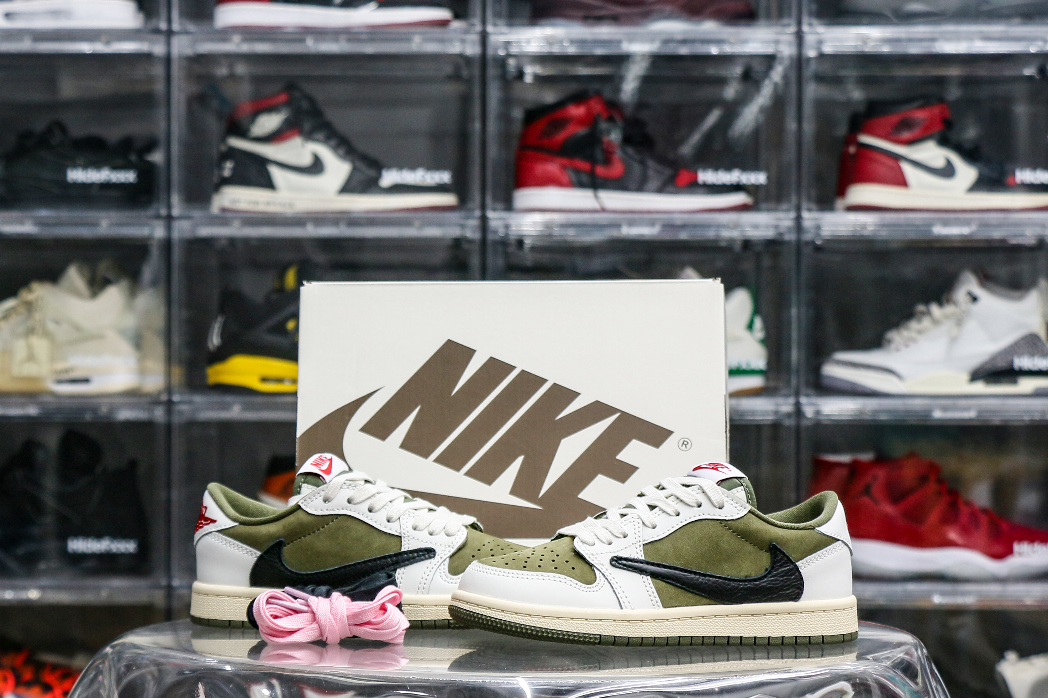 Travis Scott x Jordan 1 Retro Low ‘Reverse Olive / Medium Olive’ Kid (LN5 A1)