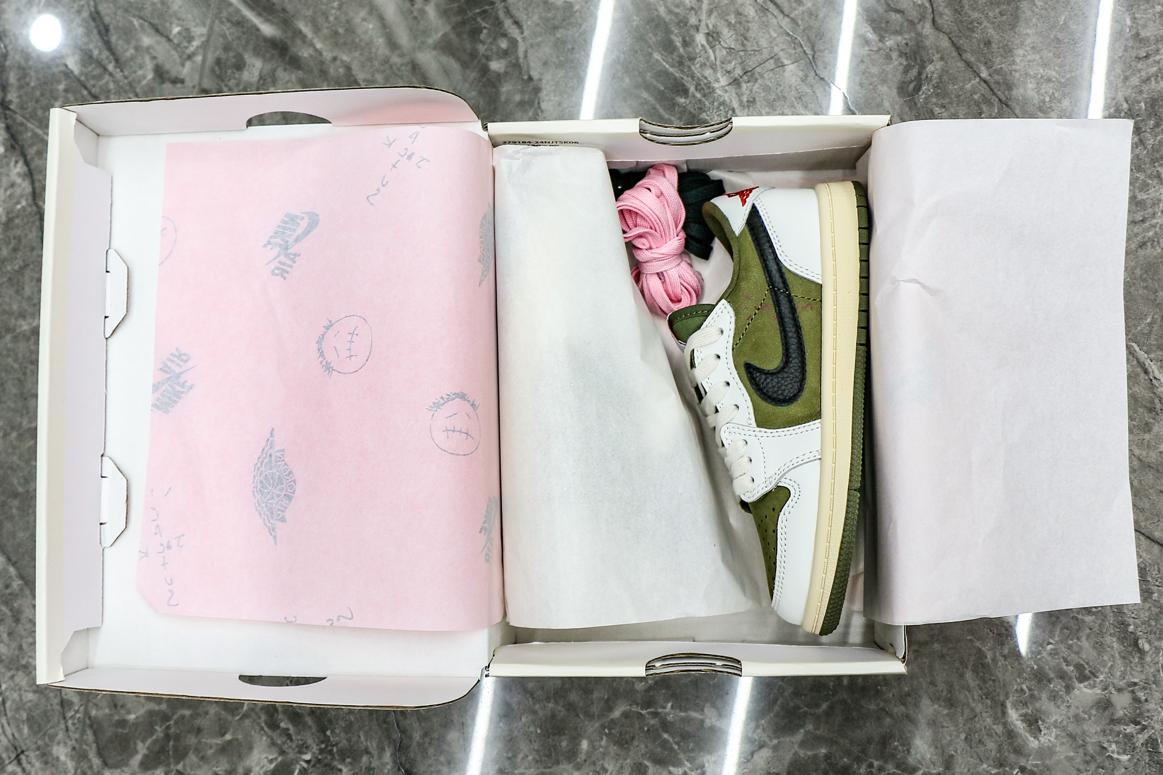 Travis Scott x Jordan 1 Retro Low ‘Reverse Olive / Medium Olive’ Kid (LN5 A1)