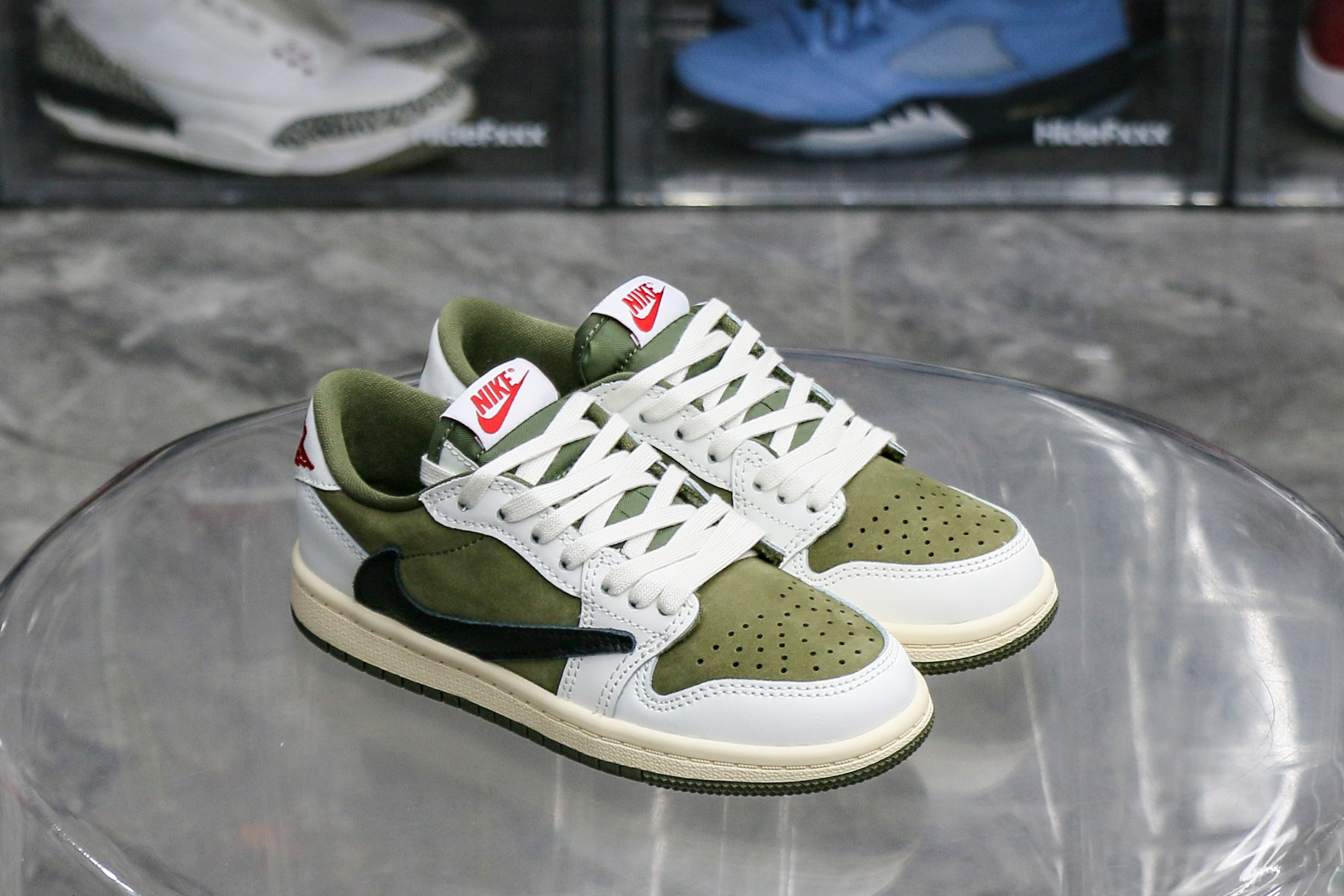 Travis Scott x Jordan 1 Retro Low ‘Reverse Olive / Medium Olive’ Kid (LN5 A1)