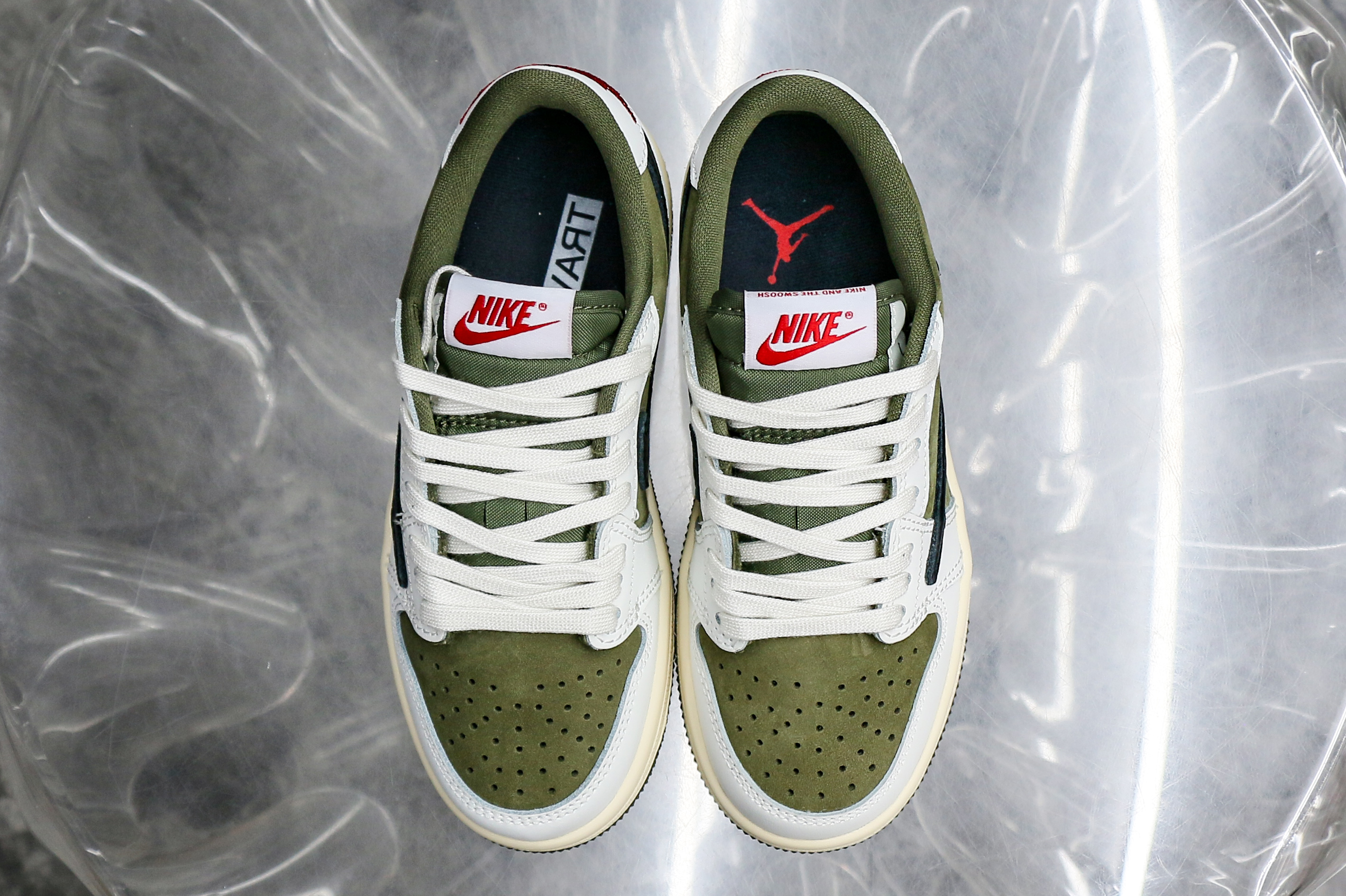 Travis Scott x Jordan 1 Retro Low ‘Reverse Olive / Medium Olive’ Kid (LN5 A1)