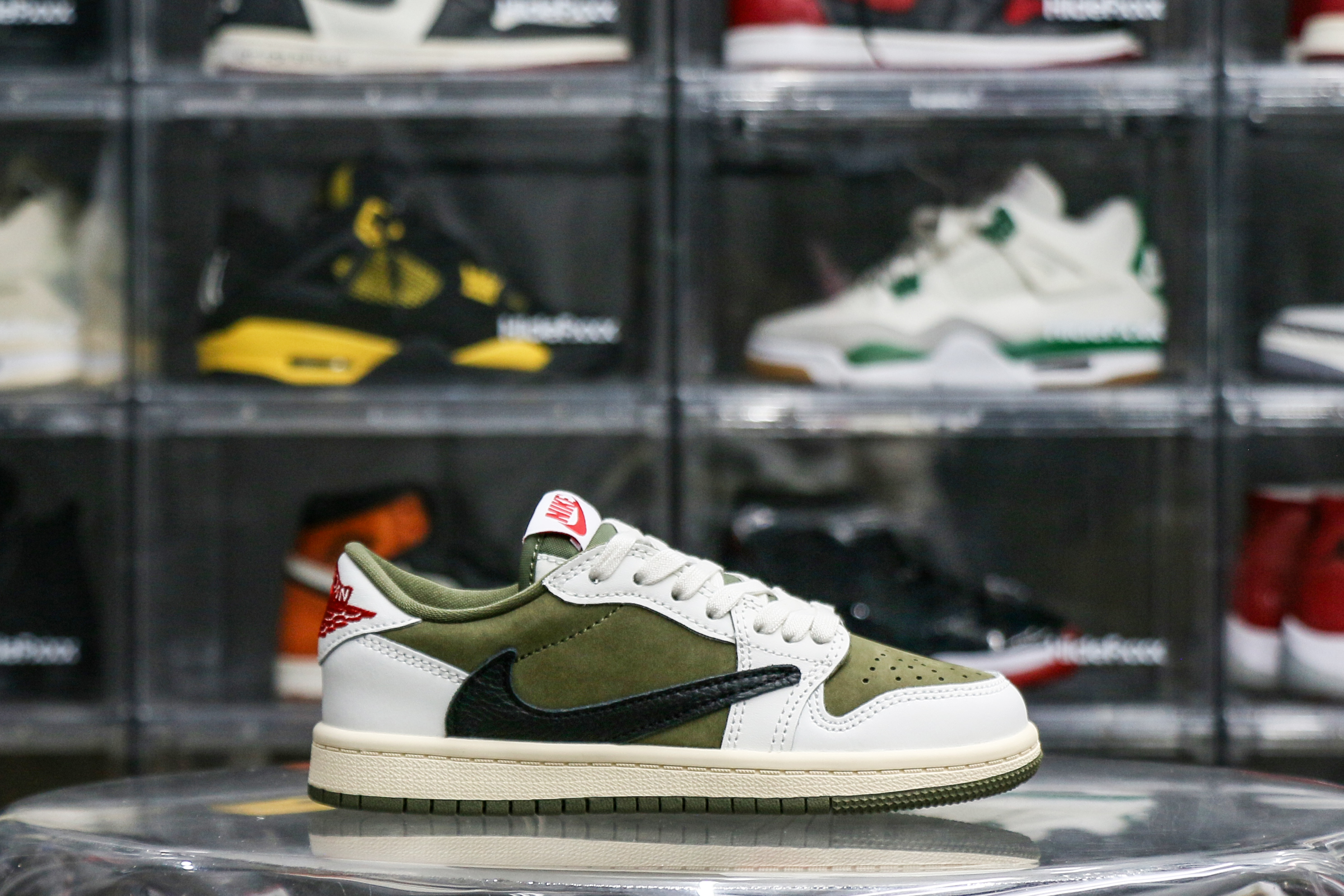Travis Scott x Jordan 1 Retro Low ‘Reverse Olive / Medium Olive’ Kid (LN5 A1)
