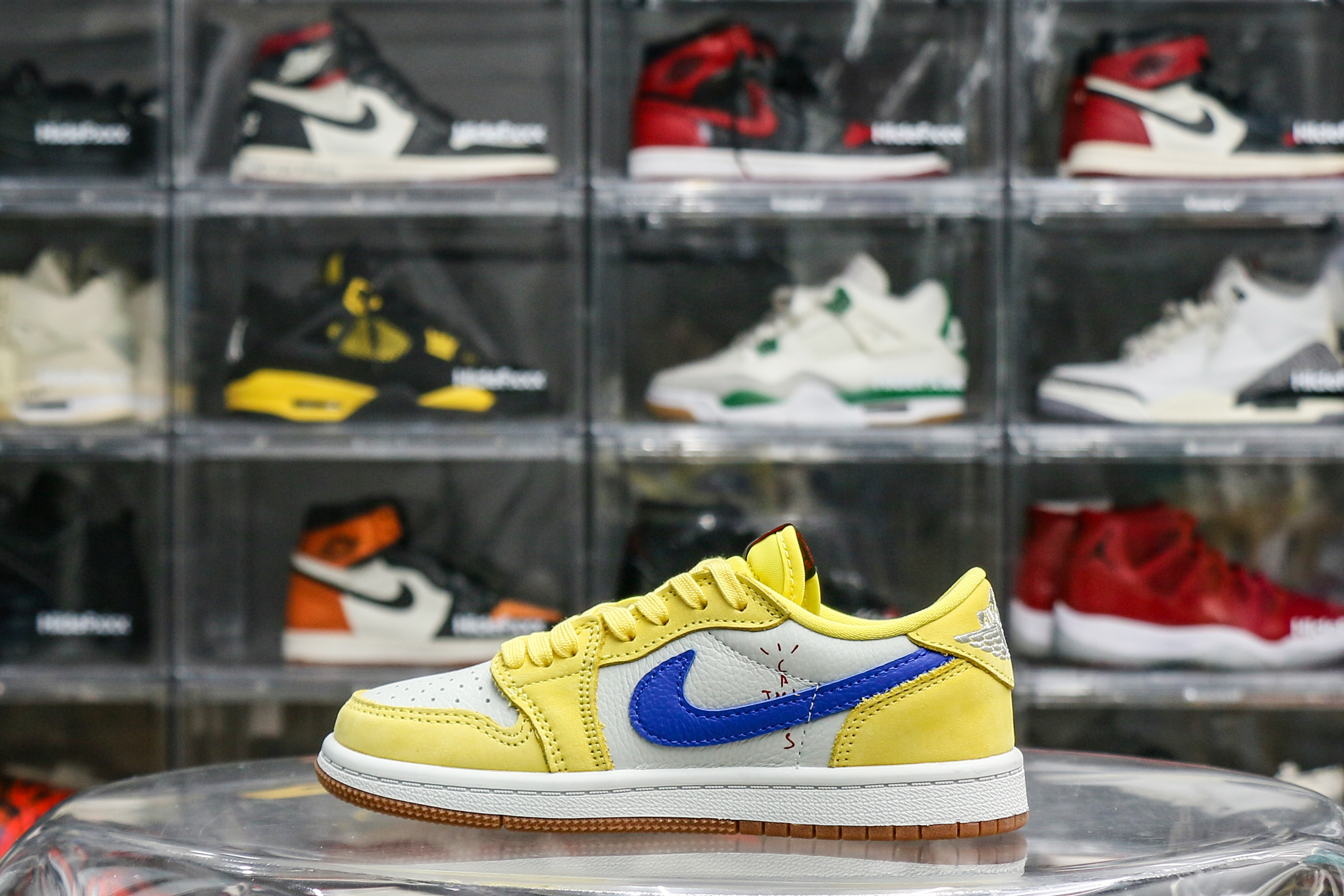 Travis Scott x Air Jordan 1 Retro Low OG SP “ElkinsCanary Yellow” Kid (LN5 A1)