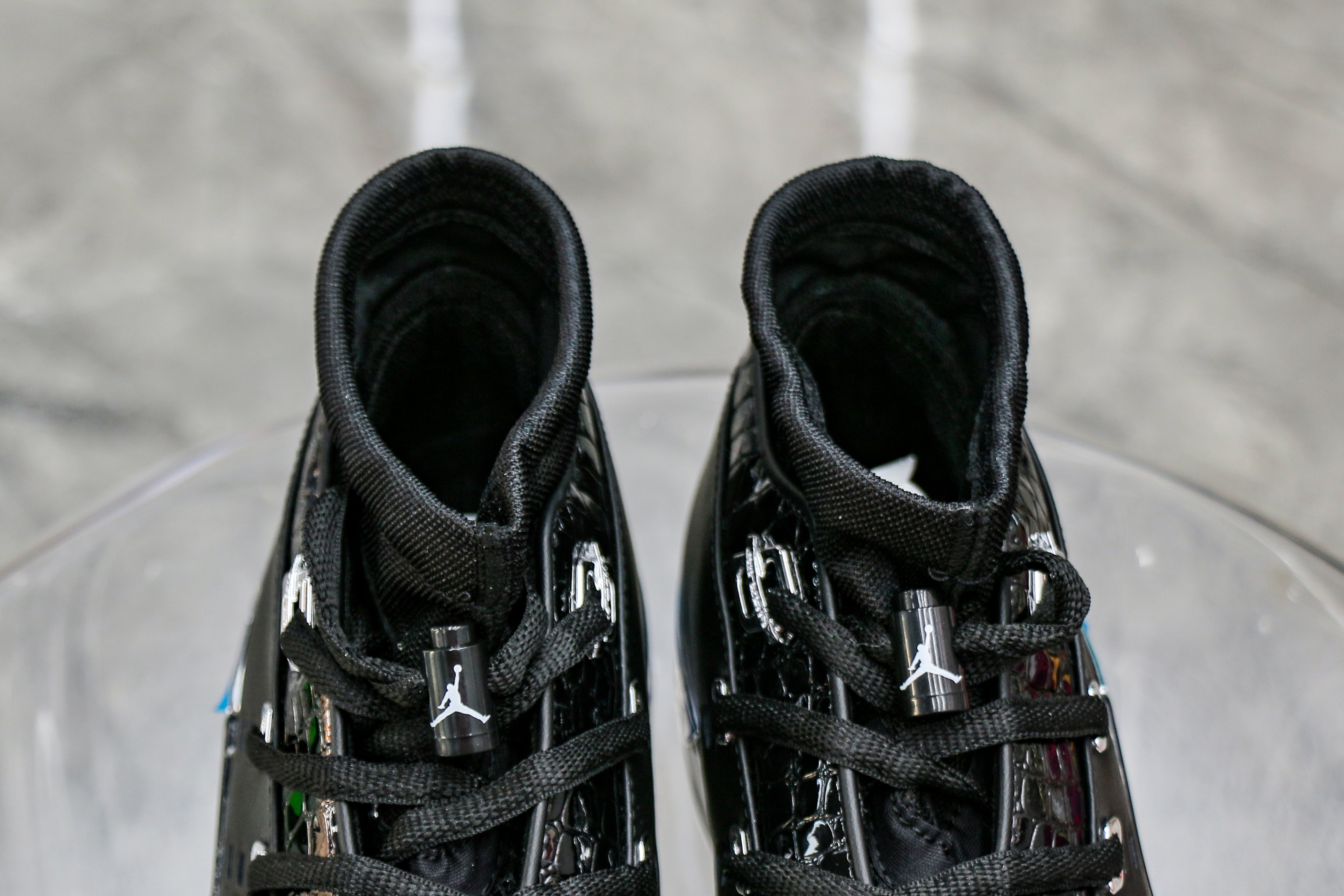 Jordan 17 OG Low Black Chrome (Regular box)