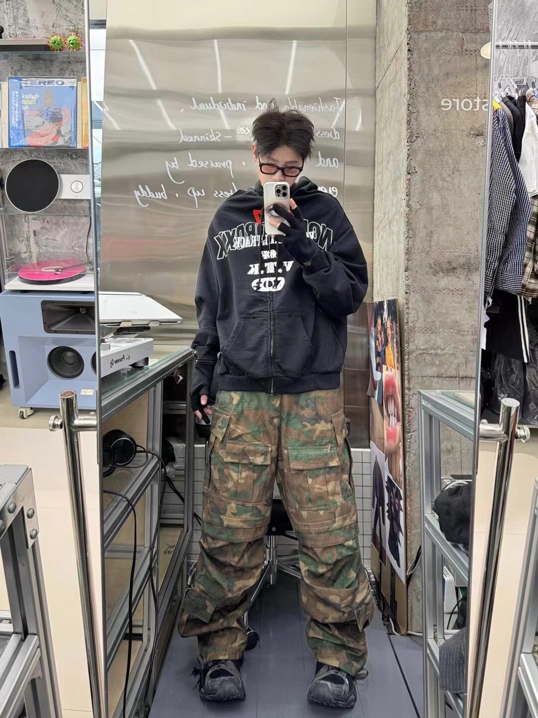 Far Archive Camo Pants