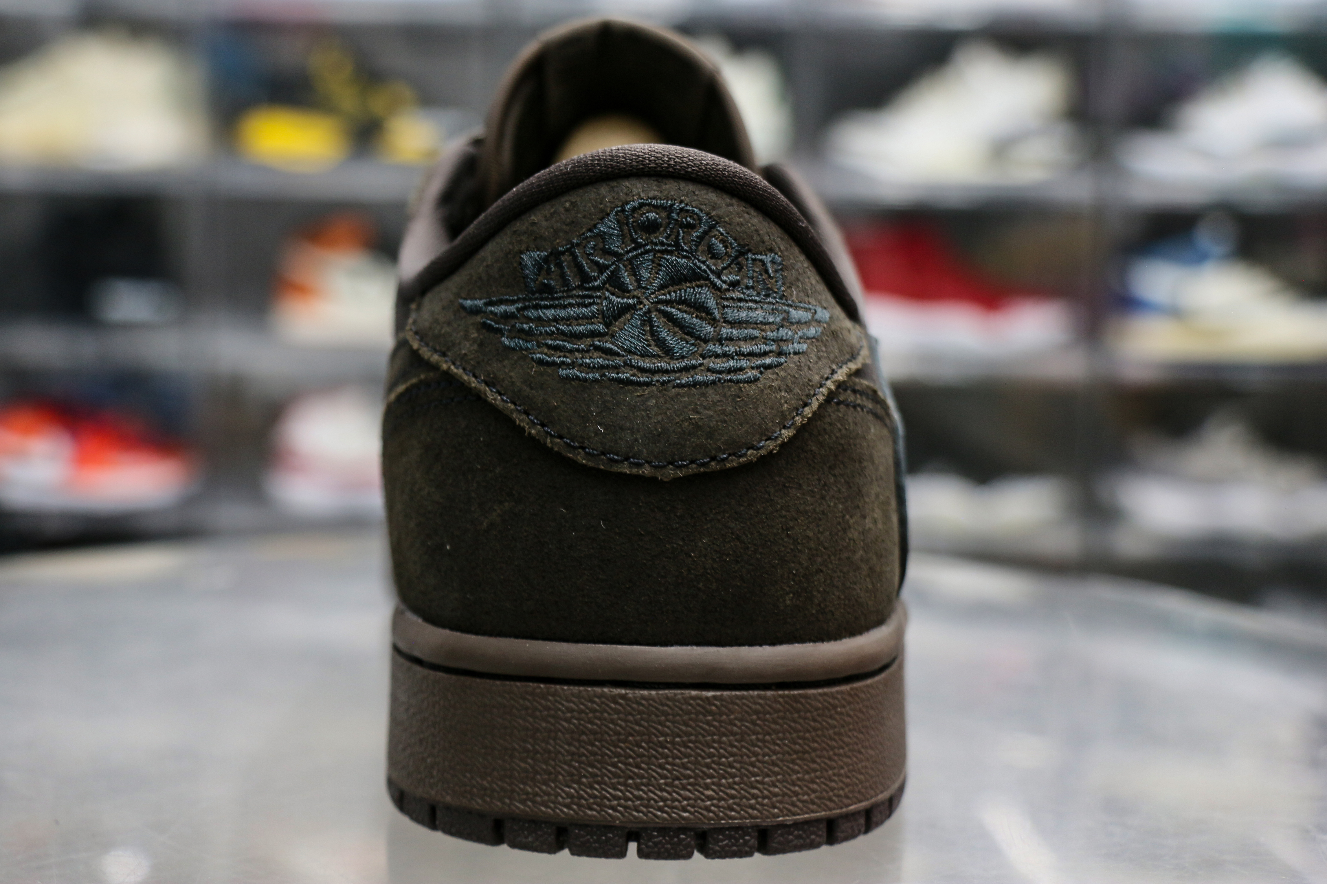 Travis Scott x Air Jordan 1 Low OG “Velvet Brown” (LN5 A1 Batch)