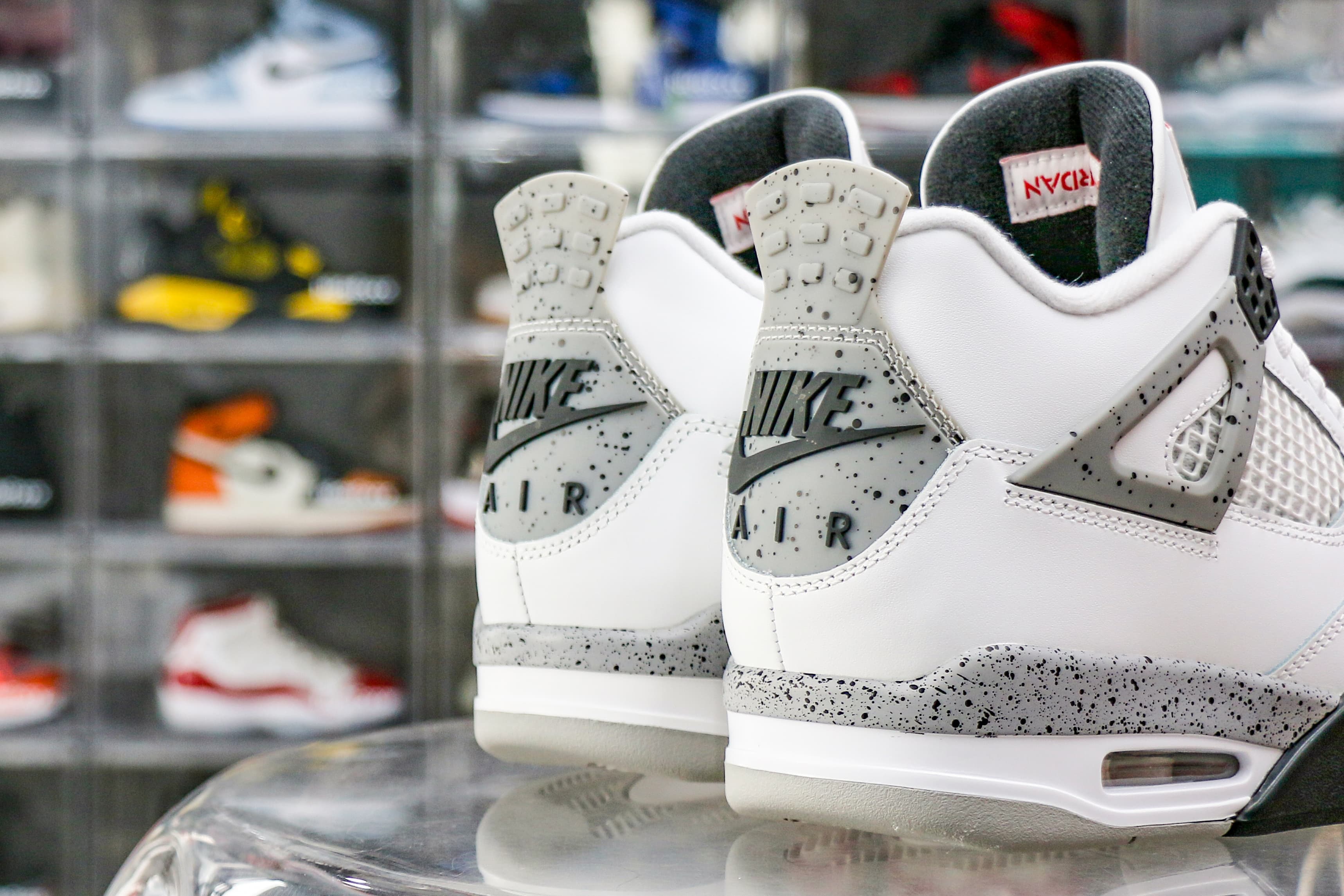 Air Jordan 4 Retro OG ‘White Cement’ 2025 (Ln5 A1)