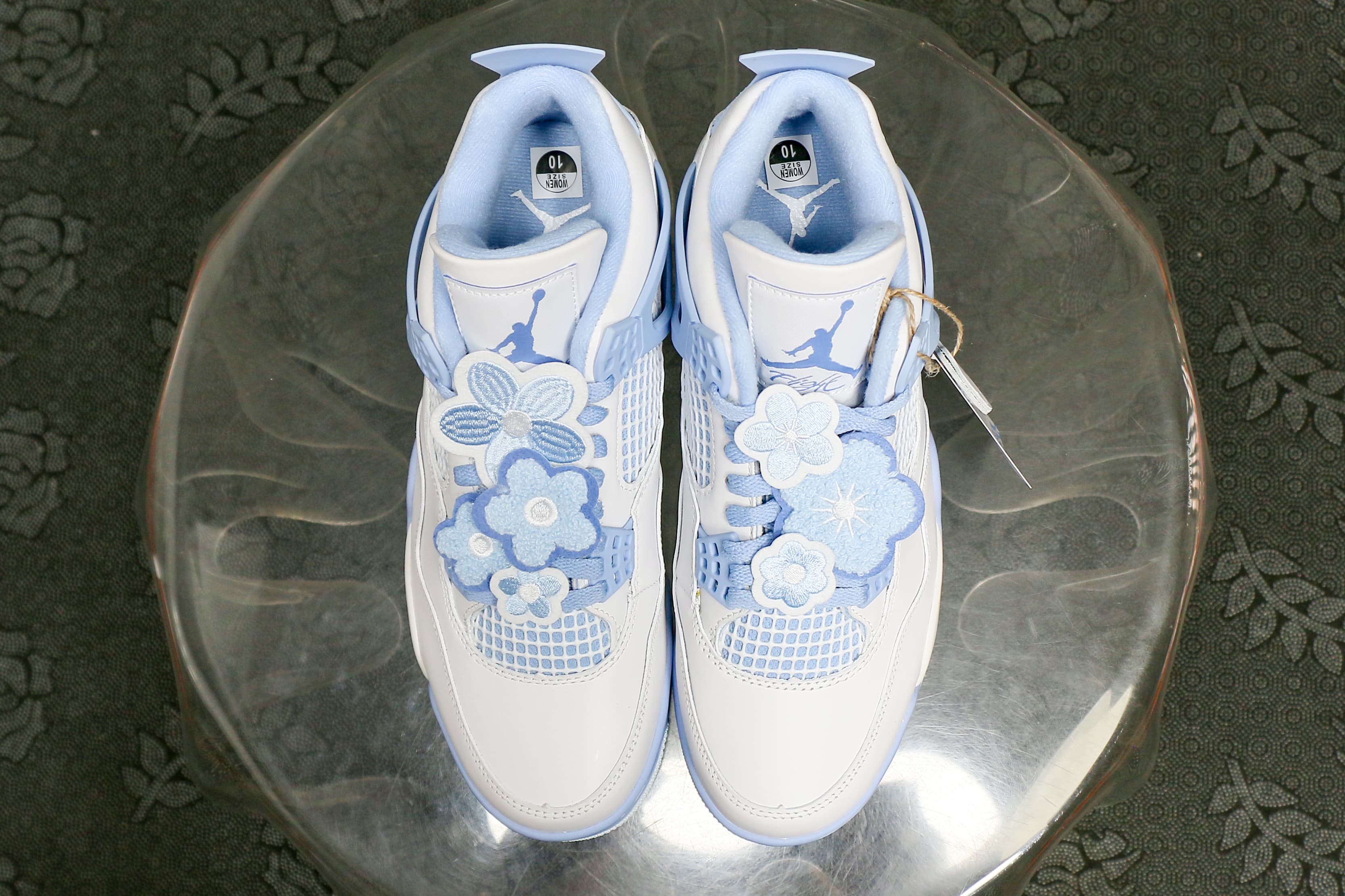 Air Jordan 4 “Forget Me Not / Aluminum”