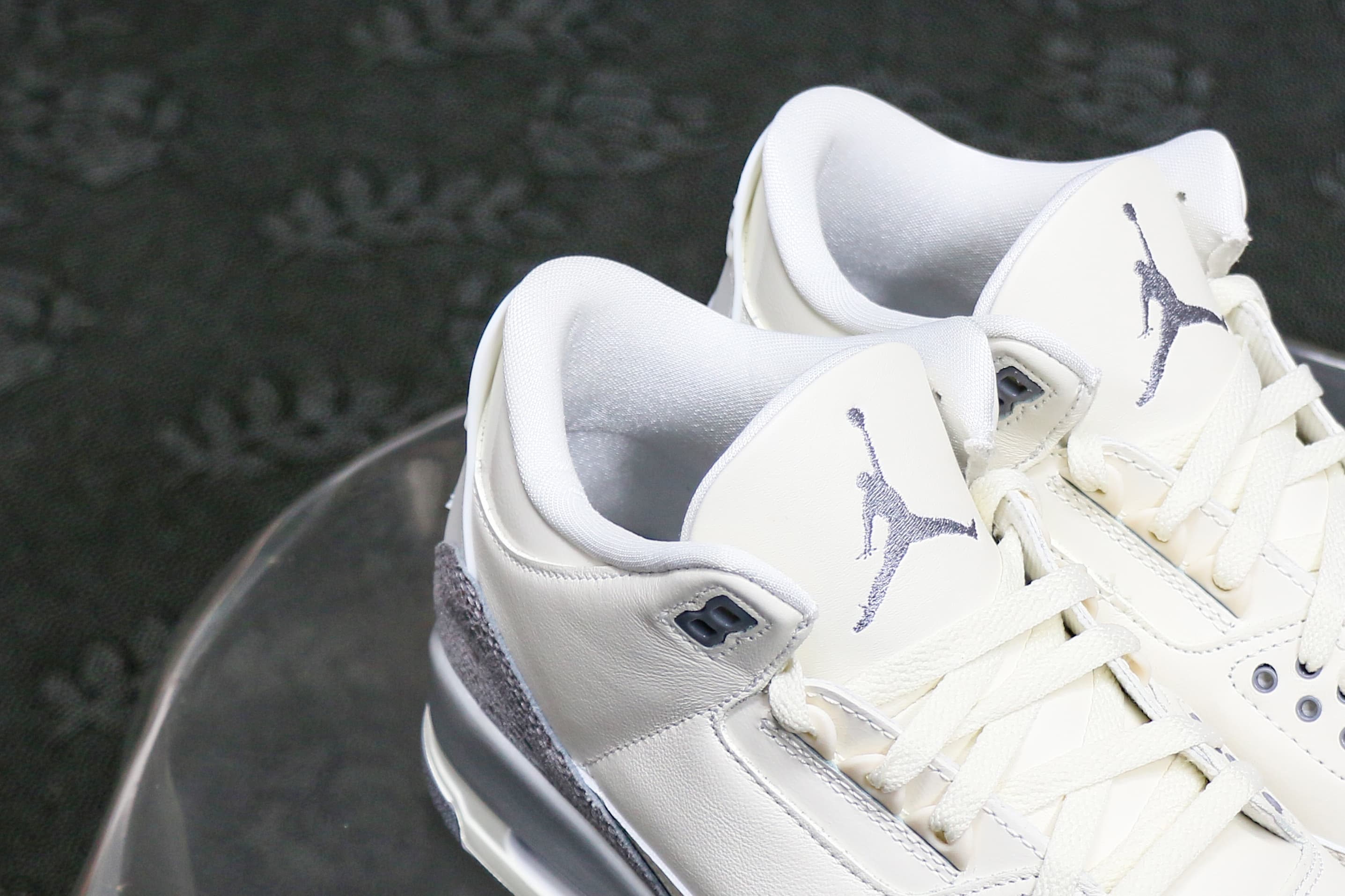 Air Jordan 3 Retro Sail Cement Grey 2025 (Ln5 A1)