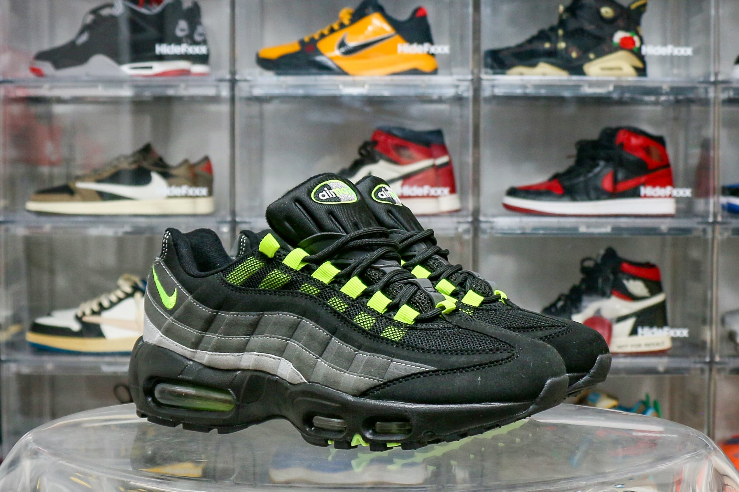 Nike Air Max 95 Black Neon