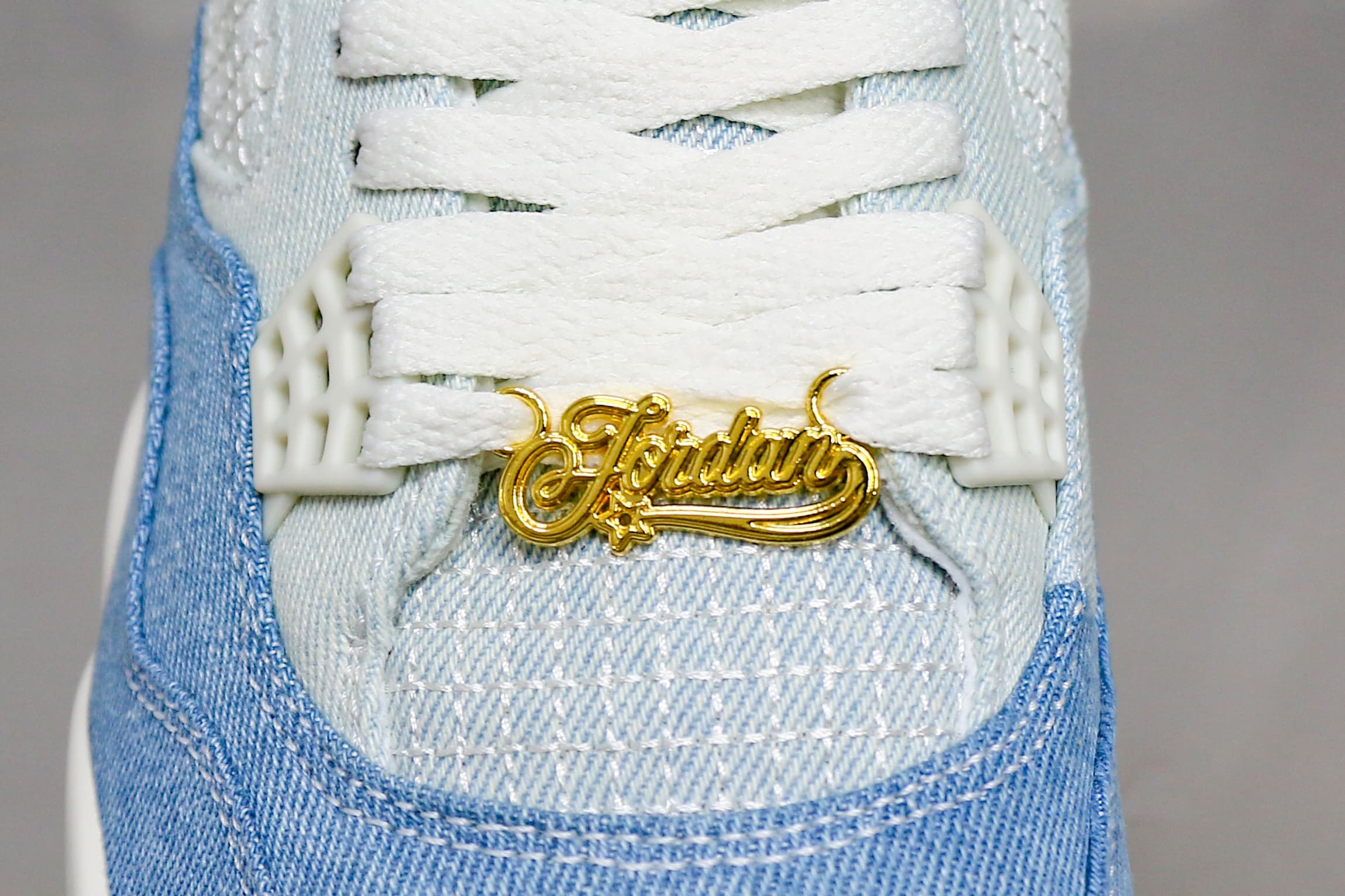 Air Jordan 4 “Denim” 2025