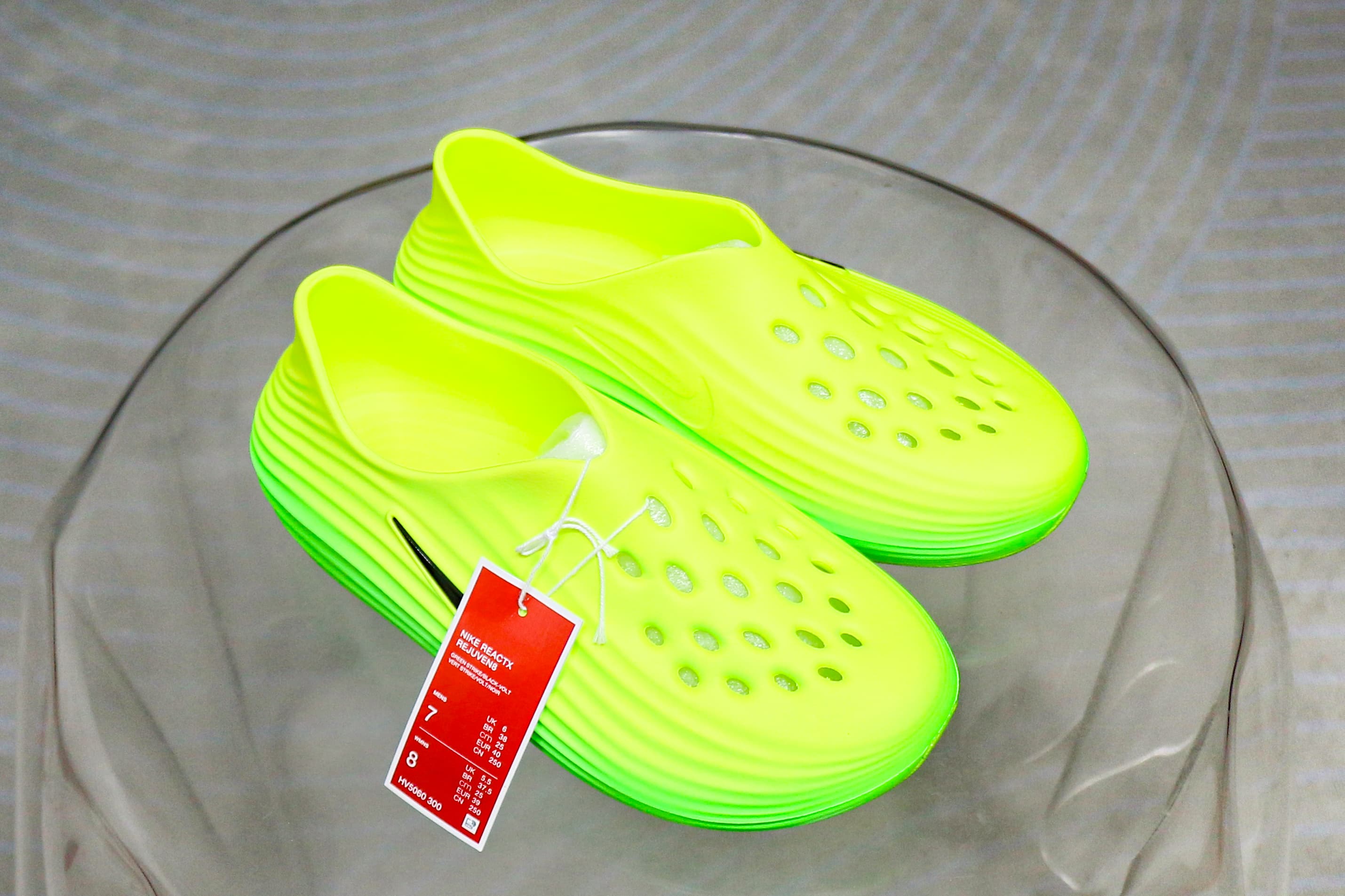 Nike ReactX Rejuven8 Green Strike