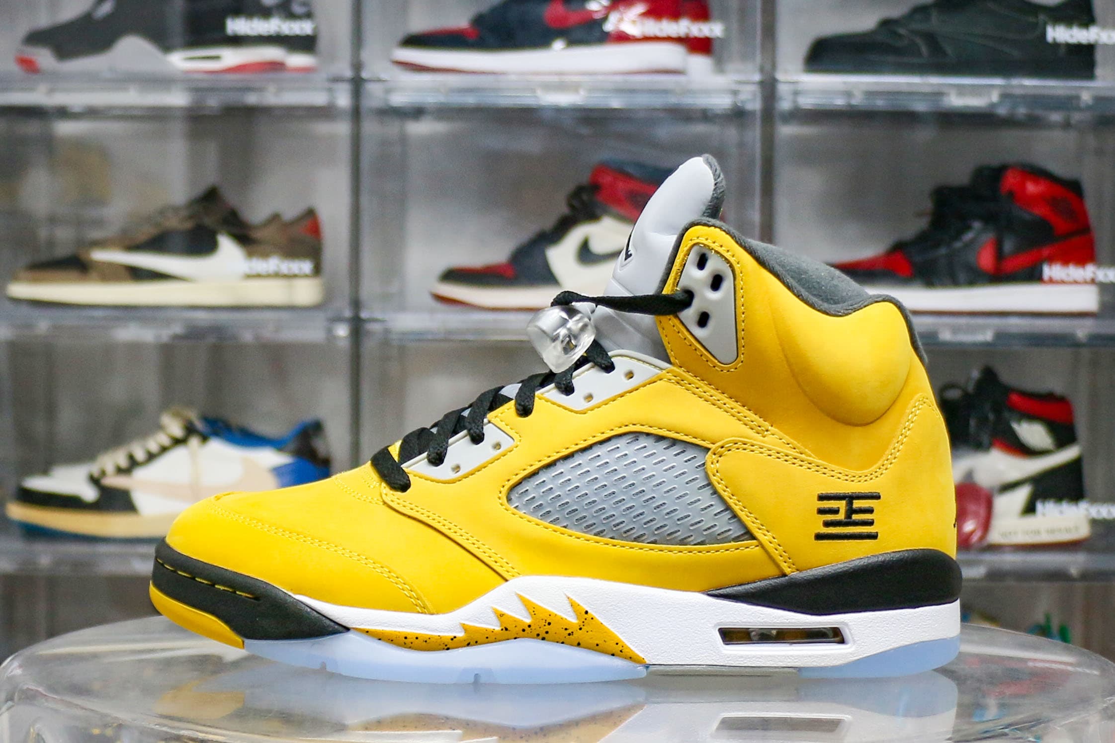 Air Jordan 5 Tokyo 2025 (Ln5 A1)