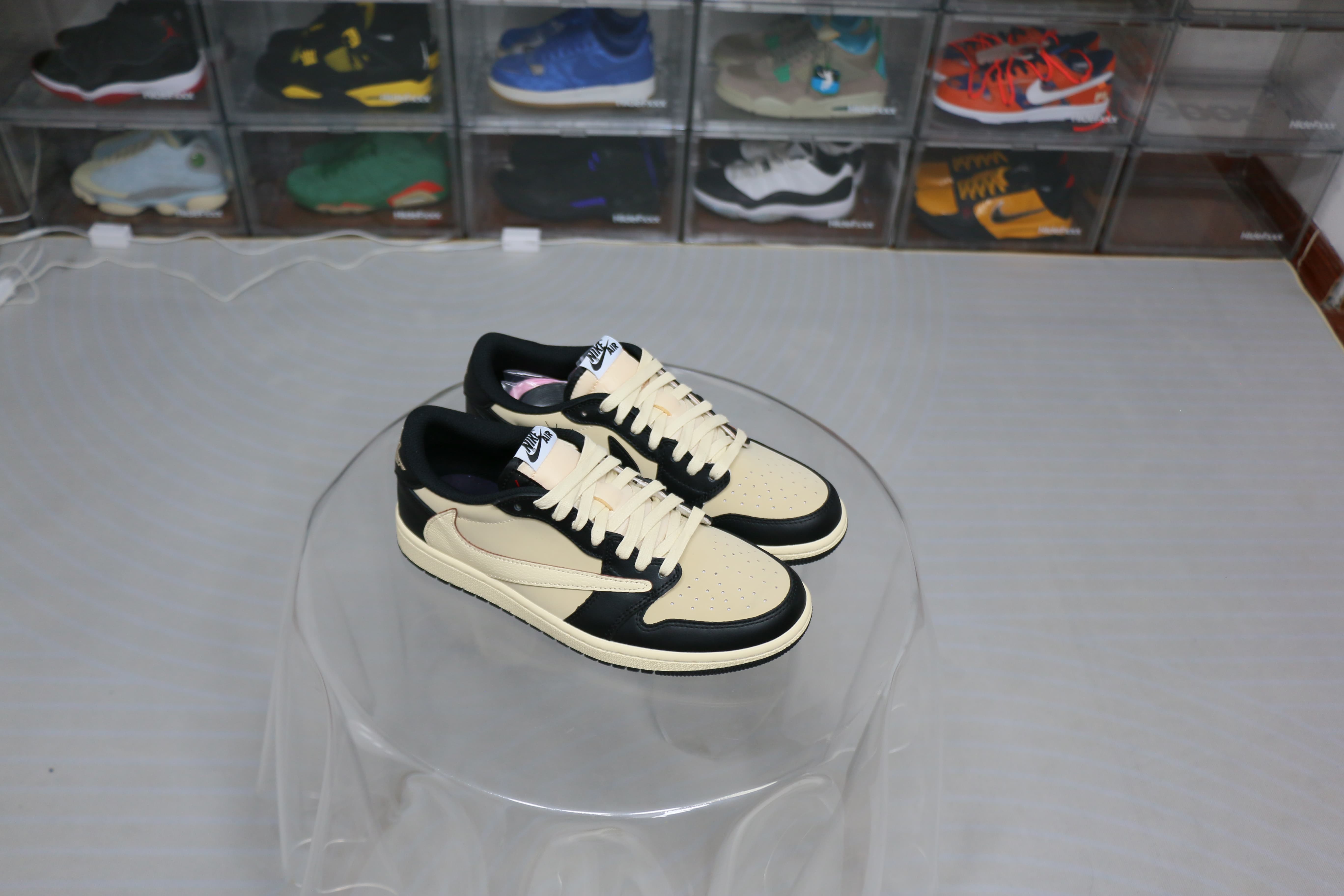 Travis Scott x Air Jordan 1 Retro Low OG Pale Vanilla Custom