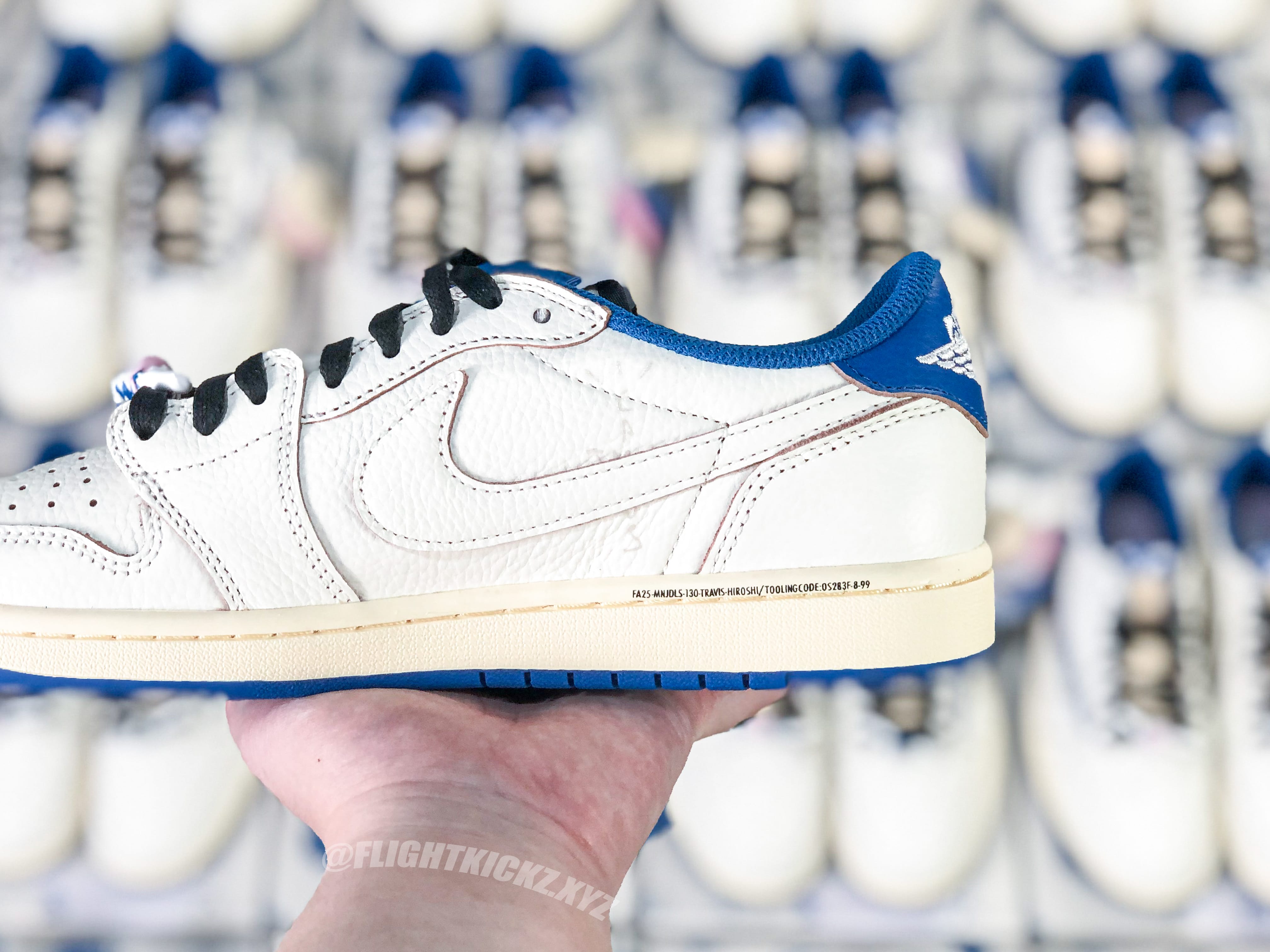 Travis Scott x Fragment x Air Jordan 1 Low OG (Ln5 A1)