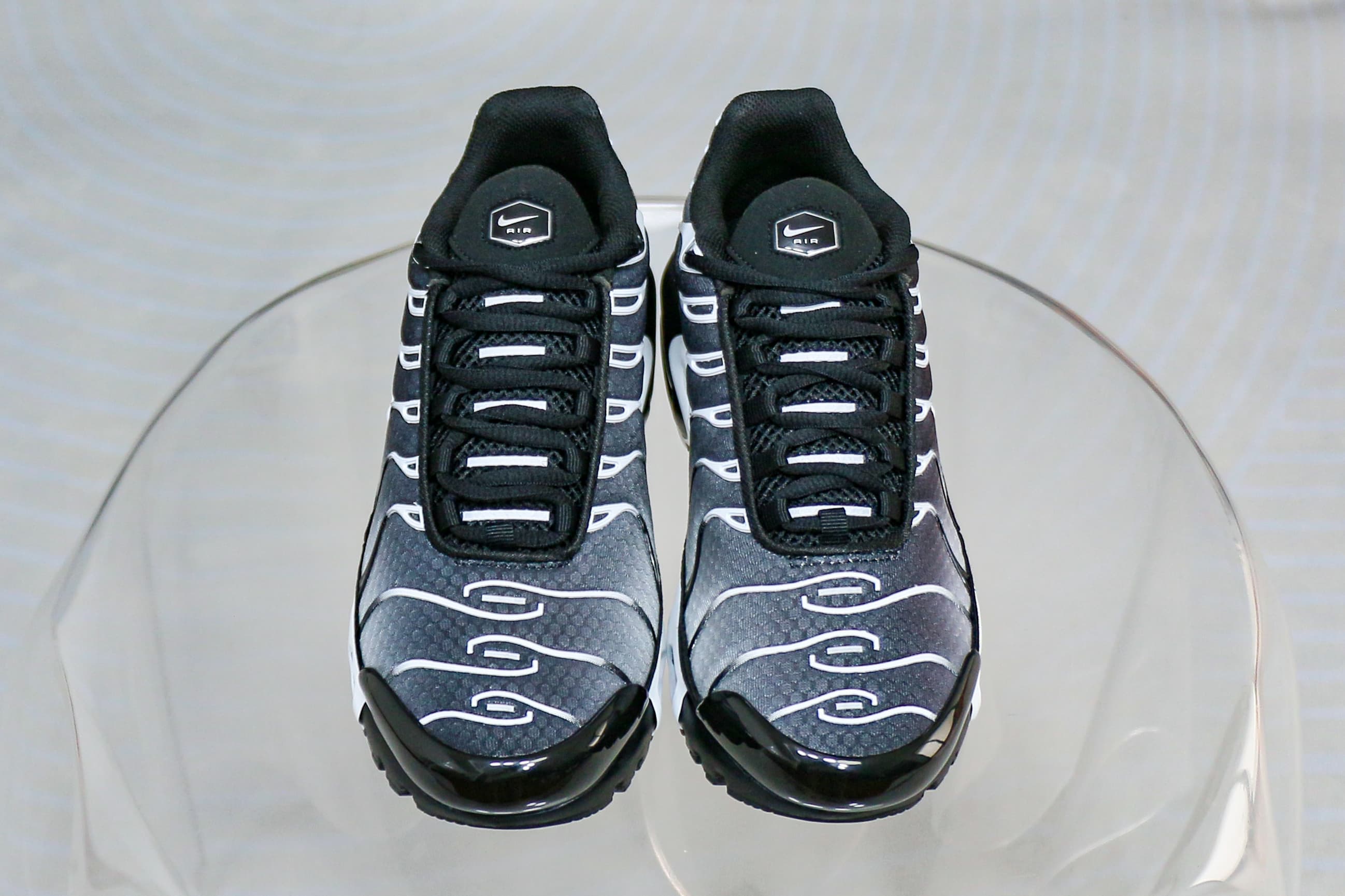 Nike Air Max Plus Black Silver White